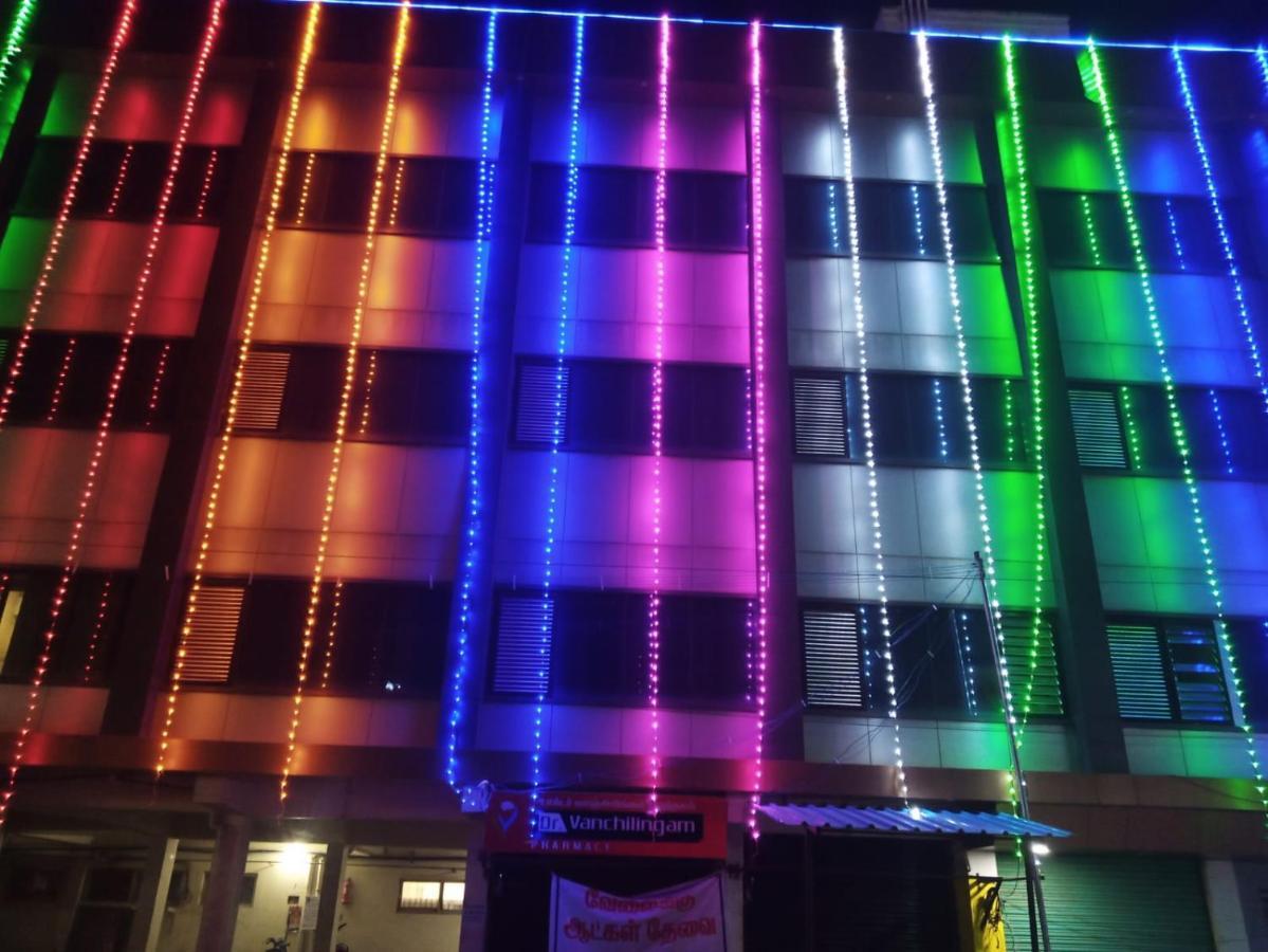 Hotel Svs Grande Pudukkottai Esterno foto