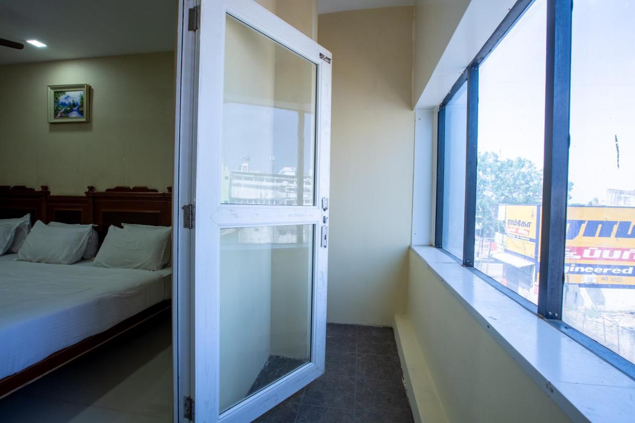 Hotel Svs Grande Pudukkottai Esterno foto